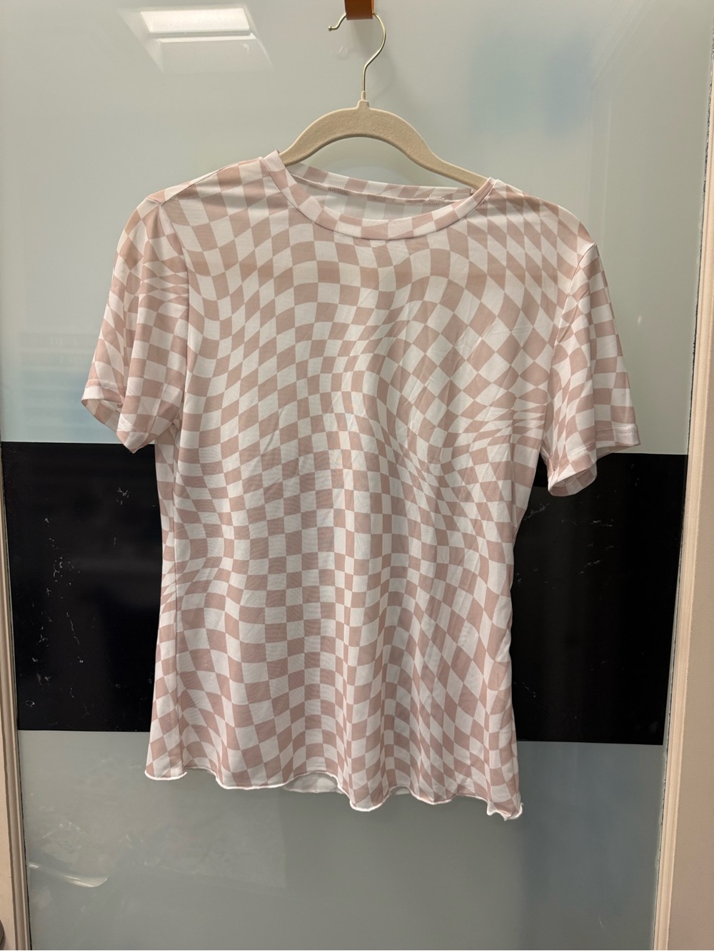 Women's tan Checkerboard Short Sleeve Tee
